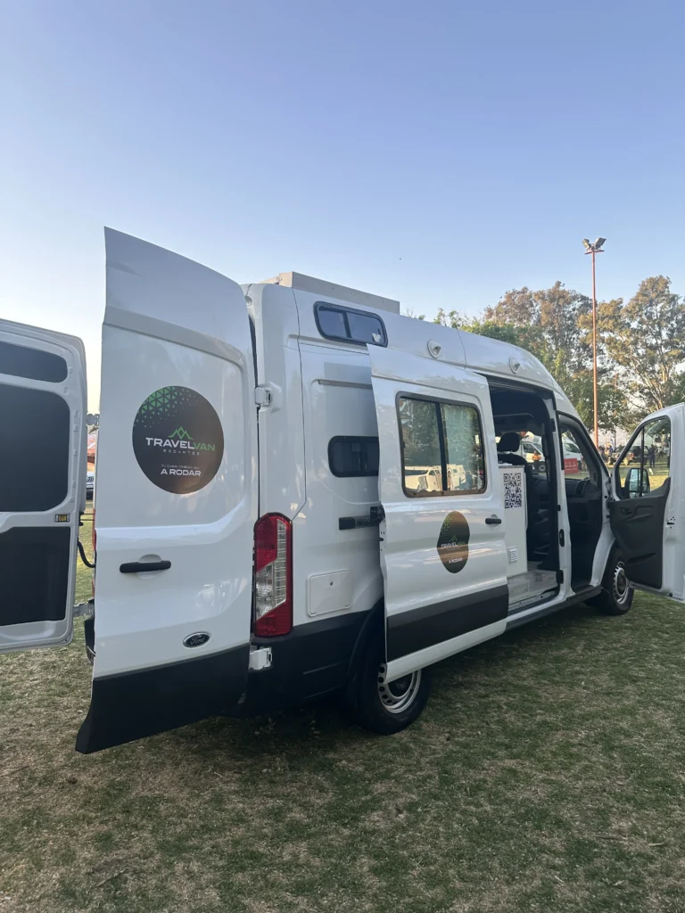 Ford transit L3H2-001